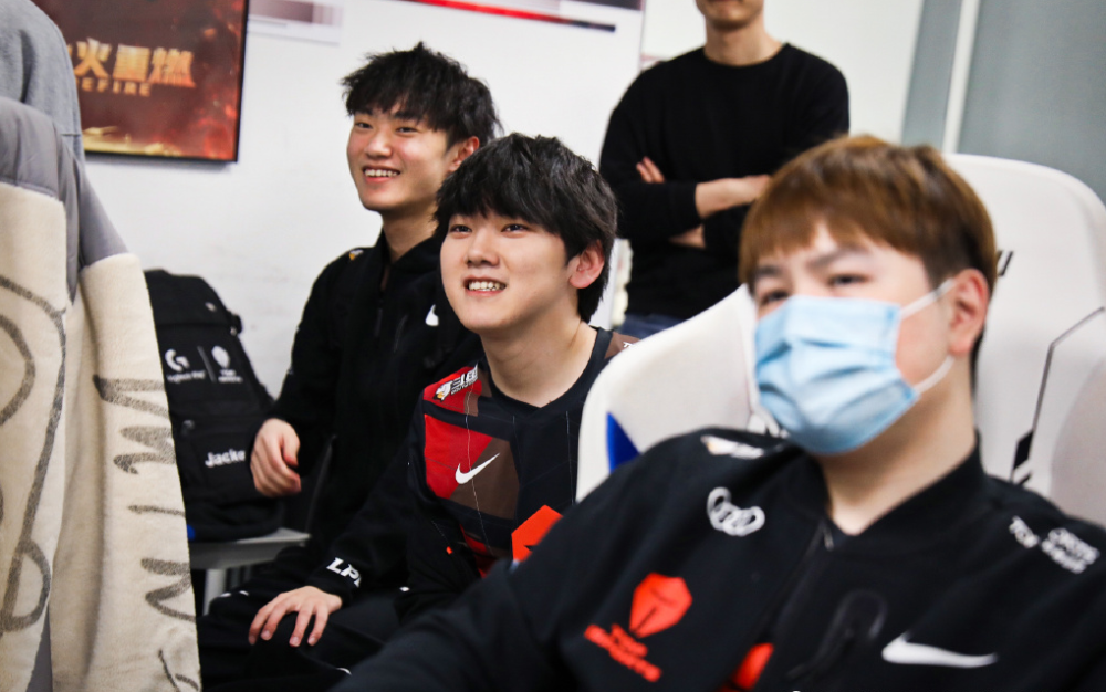 开云-尤文图斯教练压力巨大！，JackeyLove遭遇十二持续失利再创辉煌时刻-开云